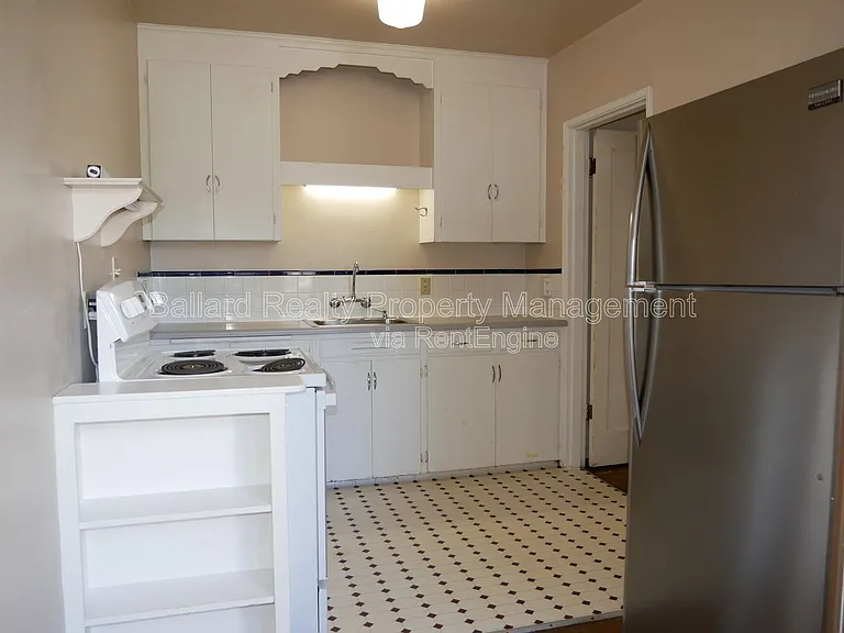 1406 NW 61st St — Photo 8