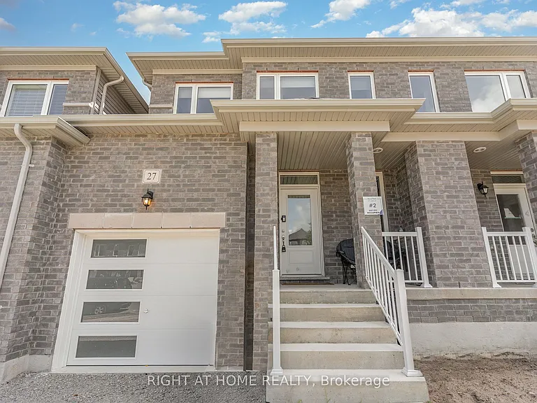 27 Lisa St — Photo 3