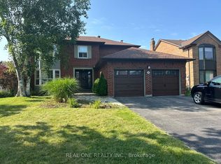 3944 Glamis Ct, Mississauga, ON L5L 3N5
