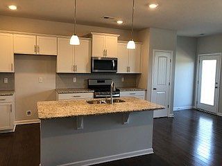 4th image of 3705 Timber Bark Ct #1650