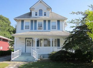 54 Catherine St, Valley Stream, NY 11581