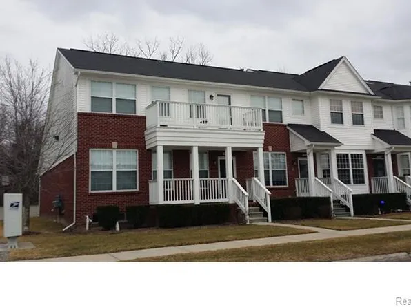53758 Traditional Dr, Chesterfield, MI 48051