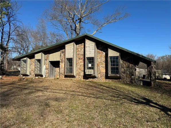 1107 Avenue 3 SE, Atkins, AR 72823