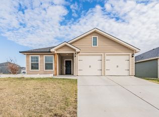 8528 Smokey Creek Pass, Fort Worth, TX 76179
