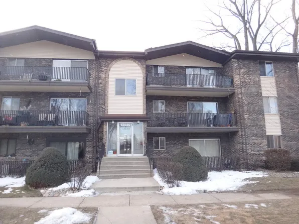 13520 S Lawler Ave APT 45, Crestwood, IL 60445