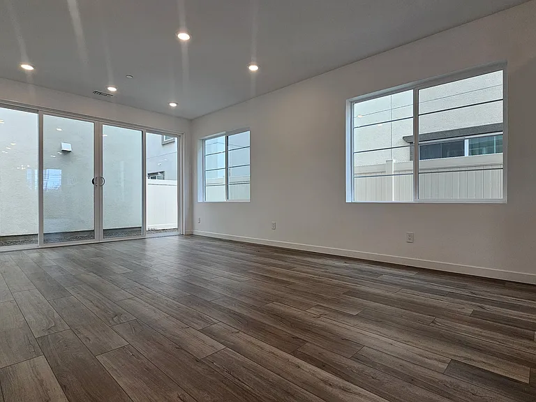415 Willow Run Ln — Photo 21