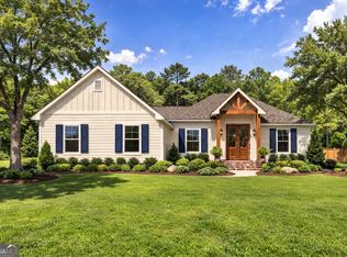 119 Maybird Dr, Kingsland, GA 31548