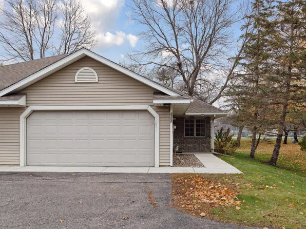 8335 Victoria Dr, Victoria, MN 55386