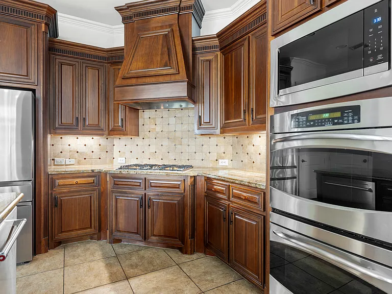 11292 Berkeley Hall Ln — Photo 7