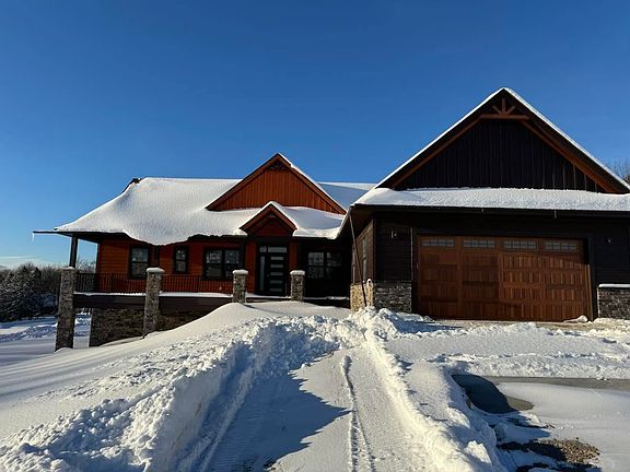 3rd image of 3590 Innsbruck Ln #135