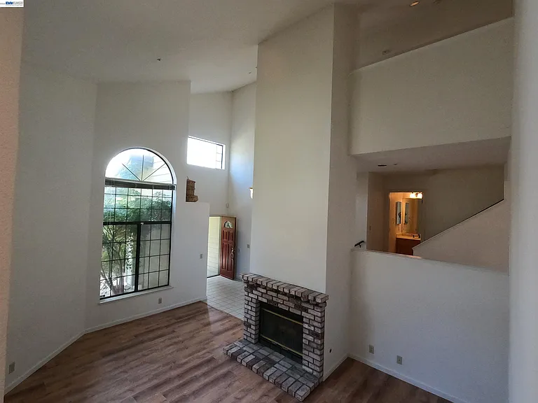 19179 Alpha Ct — Photo 6