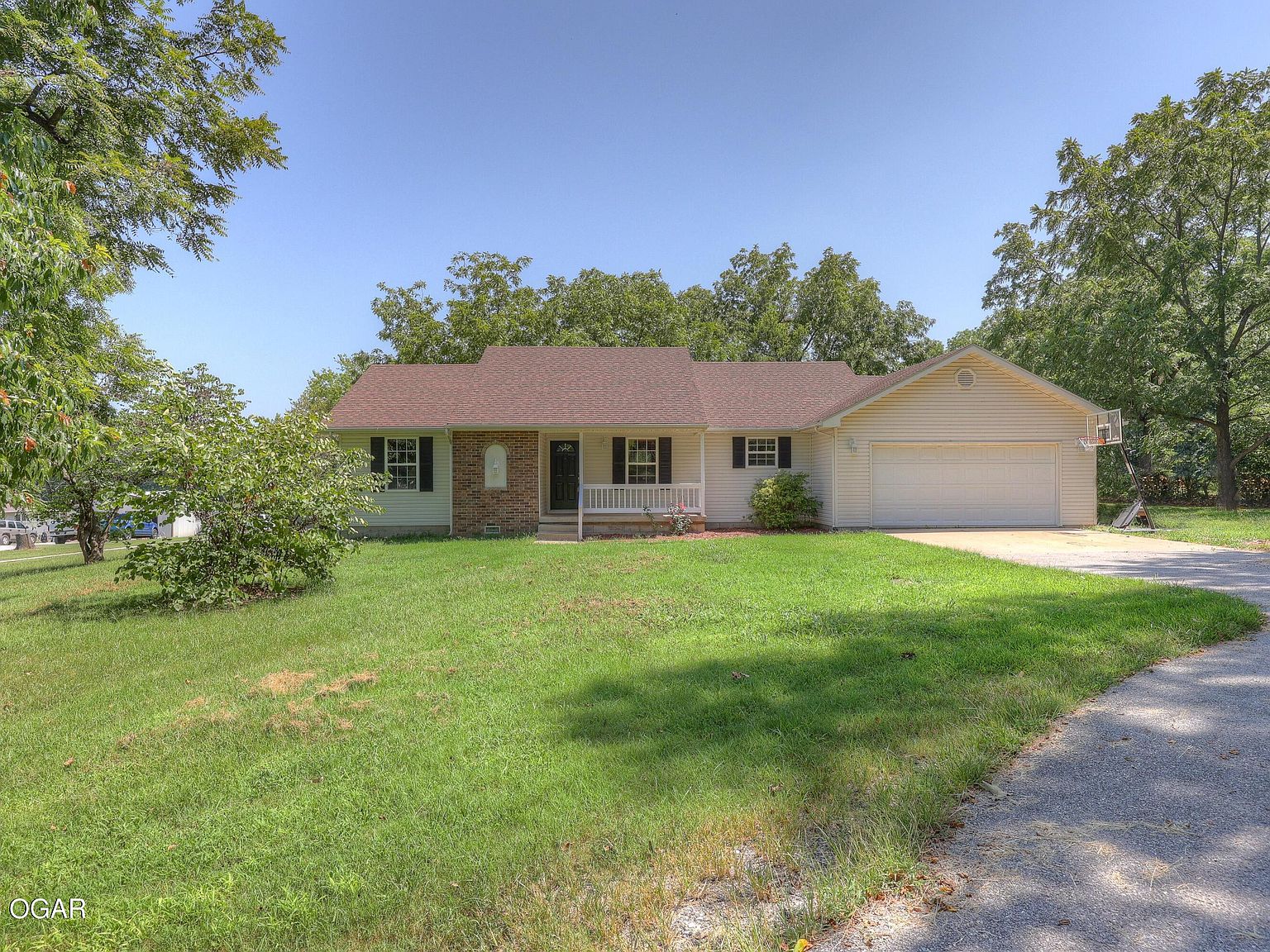 1131 N Pine St, Carterville, MO 64835 Zillow