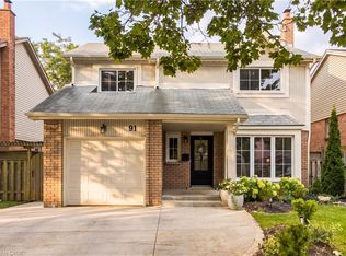 91 Angela Cres, Cambridge, ON N1S 4B5
