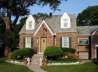 9132 Knight Ave, Des Plaines, IL