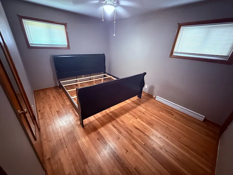 1479 Hyde Park Ave — Photo 8