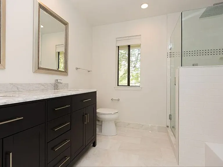5201 Macarthur Ter NW — Photo 11