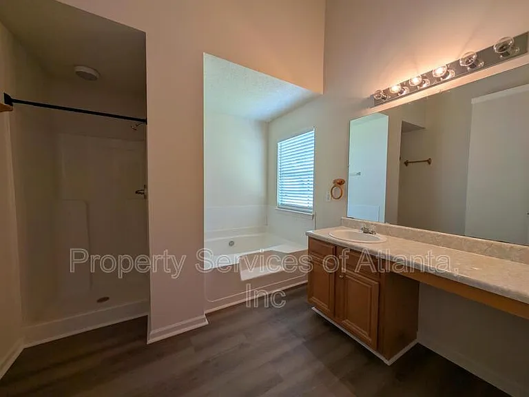 2047 Mulberry Ln — Photo 15