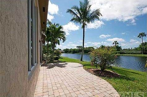 3rd image of 6590 Grande Orchid Way