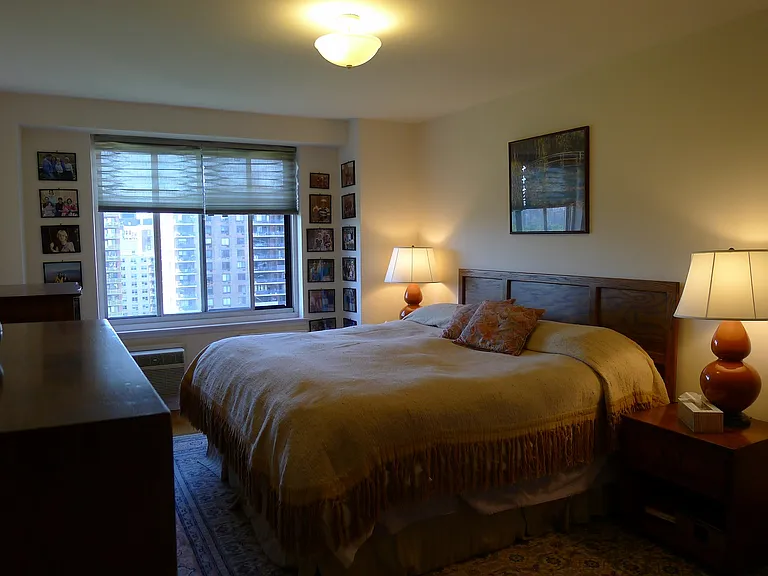 400 Central Park W #18C — Photo 15