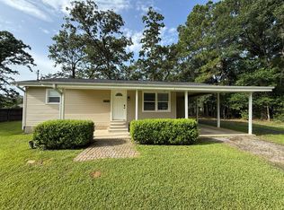 7815 Elizabeth St, Orange, TX 77632