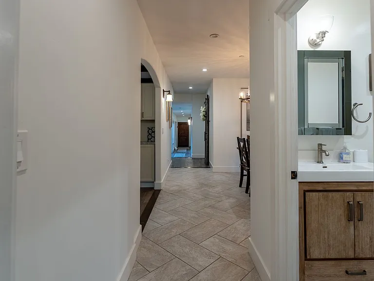 610 Forest Ave — Photo 22