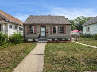 306 S 67th St, Milwaukee, WI 53214