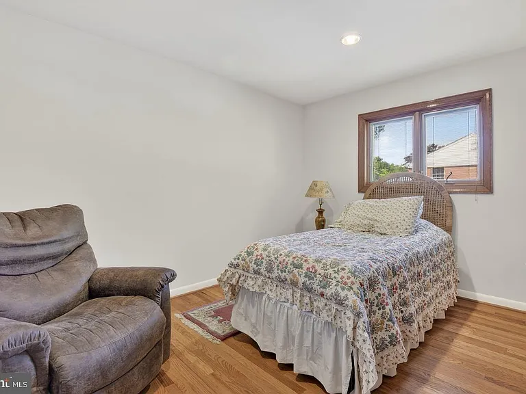 5800 Plainview Rd — Photo 21