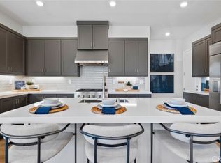 100 Sunrise Rd, Rancho Mission Viejo, CA 92694