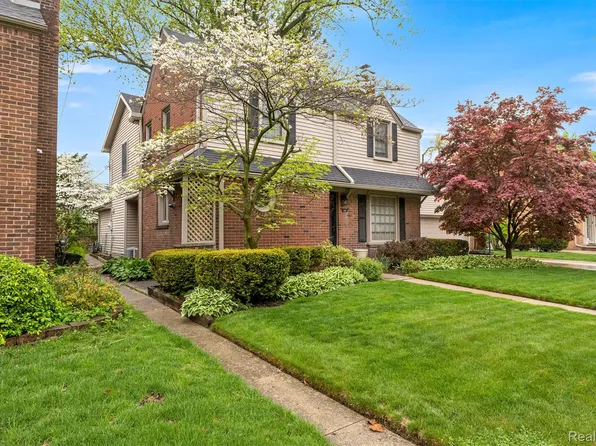 352 S York St, Dearborn, MI 48124