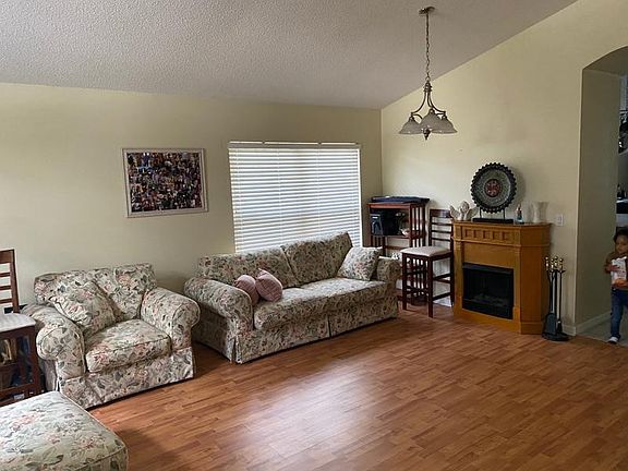 2nd image of 17326 Summer Oak Ln