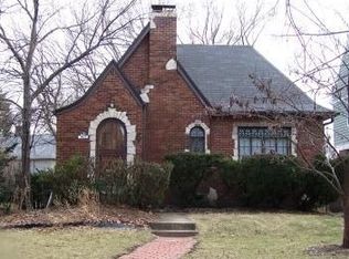 403 Blythe Rd, Riverside, IL 60546