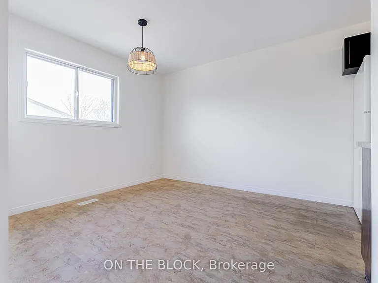 47 Carleton Pl — Photo 17