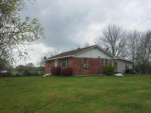 2nd image of 2665 River Rd