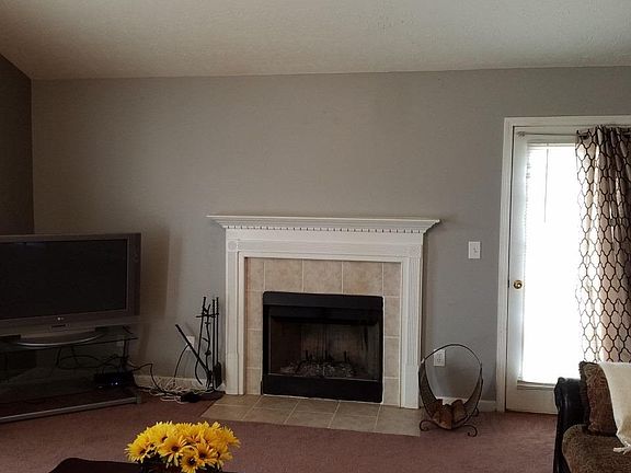 3rd image of 535 George Tate Dr #1