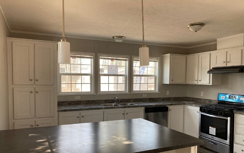 1st image of 2801 Thielman St Lot 125
