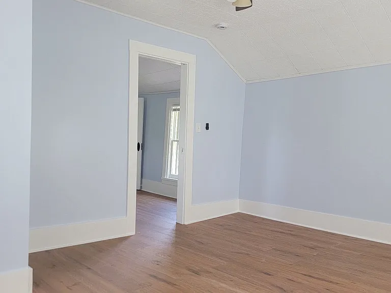 20 E Courtney St #2 — Photo 9