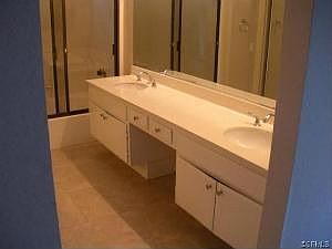 4th image of 10285 Lake Summit Dr