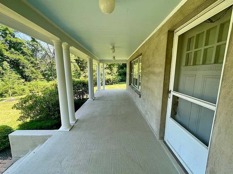 273 Main St — Photo 6