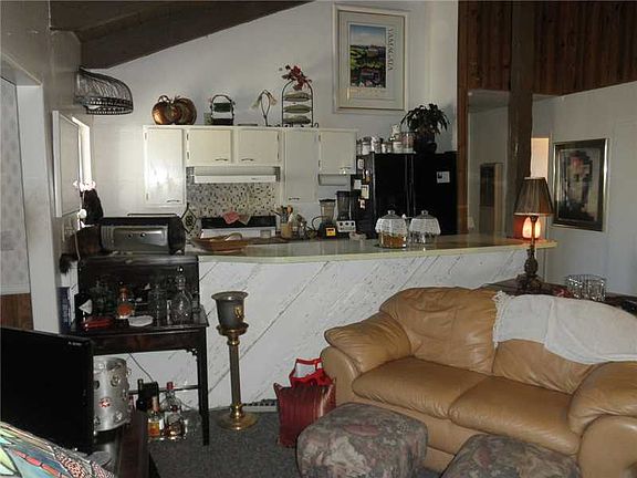 2nd image of 420 San Martin Dr