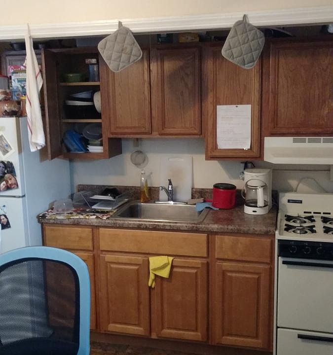 1st image of 4324 Walnut St #3REAR
