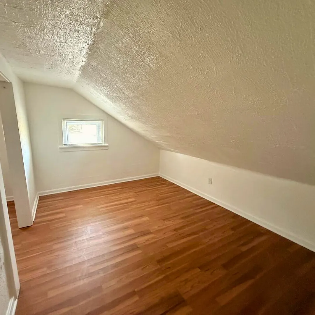 2995 East 125th Street — Photo 3
