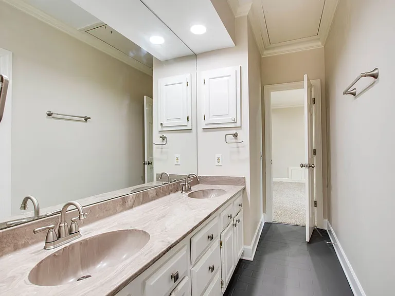 1306 SE Broad St — Photo 34