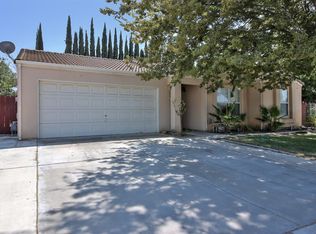 1867 Stanislaus Dr, Los Banos, CA 93635