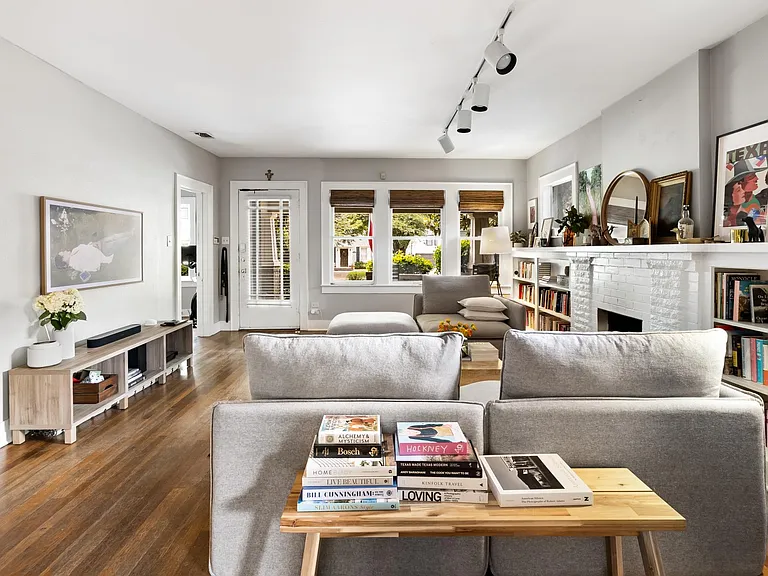 5339 Vanderbilt Ave — Photo 7