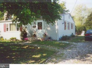 8 Country Club Dr, Linwood, NJ 08221