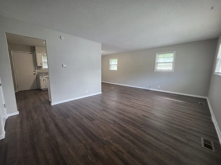 446 Grandview Ter #4 — Photo 2