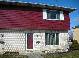 2445 Red Coach Dr, Springfield, OH 45503