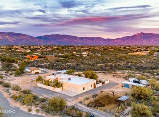 9901 S White Lightning Ln, Vail, AZ 85641