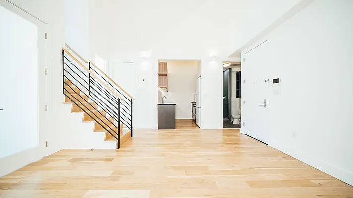 Rented by Nooklyn NYC LLC | media 34