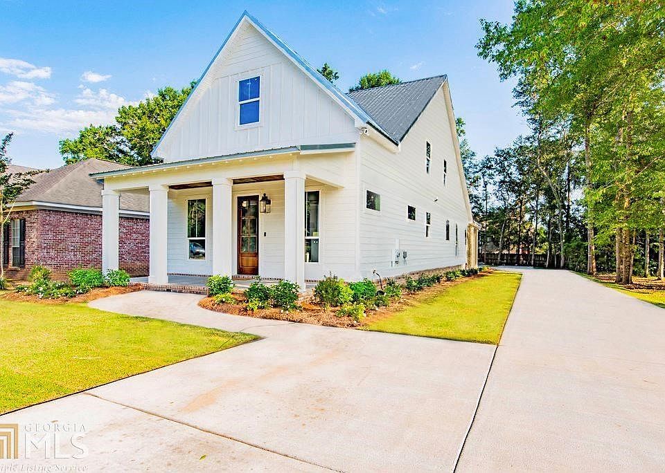 2nd image of 805 Hays Mill Rd #12